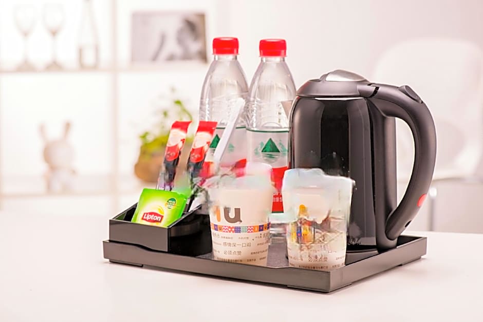 IU Hotel Tianjin Airport Economic Area