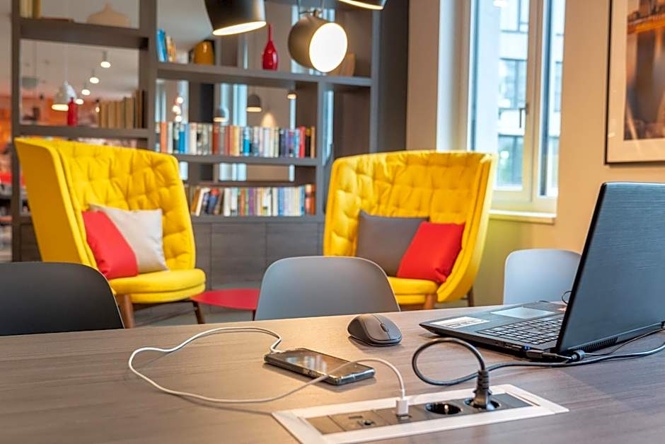 Campanile Vienna South