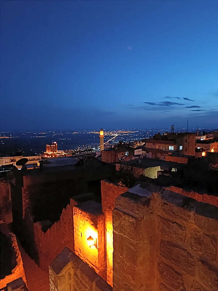 TUĞMANER  Small House AJAR