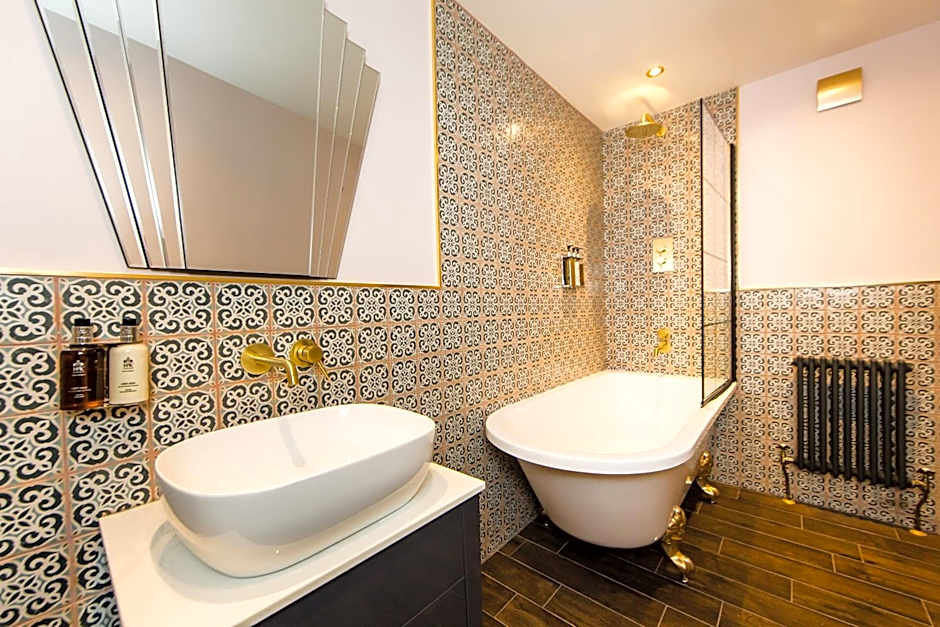 Skeldale House 'All Creatures Great & Small' Luxury Apartments & Studios in Askrigg, Yorkshire Dales