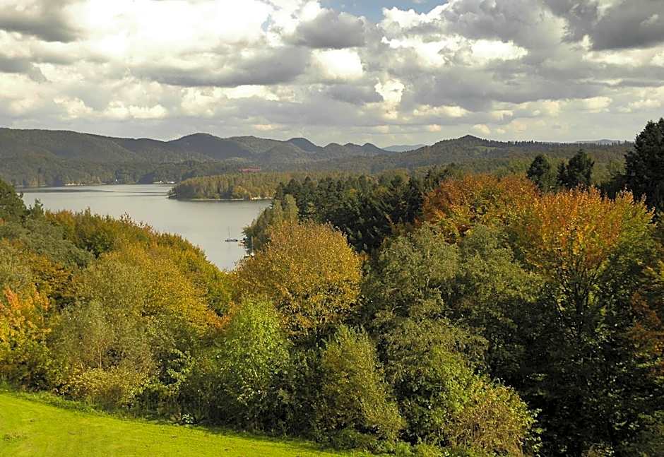 Dom na Skale - Apartamenty w Bieszczadach nad Soliną