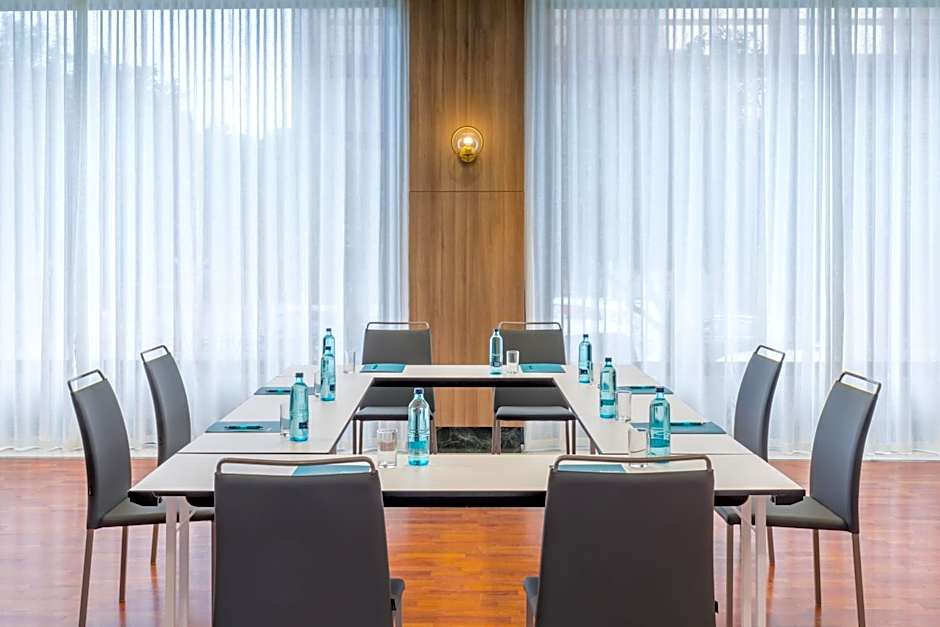 Occidental Sevilla Viapol