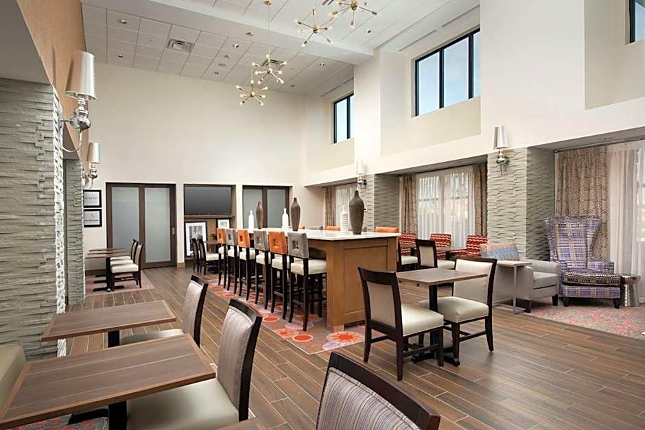 Hampton Inn By Hilton & Suites San Antonio Lackland AFB SeaWorld