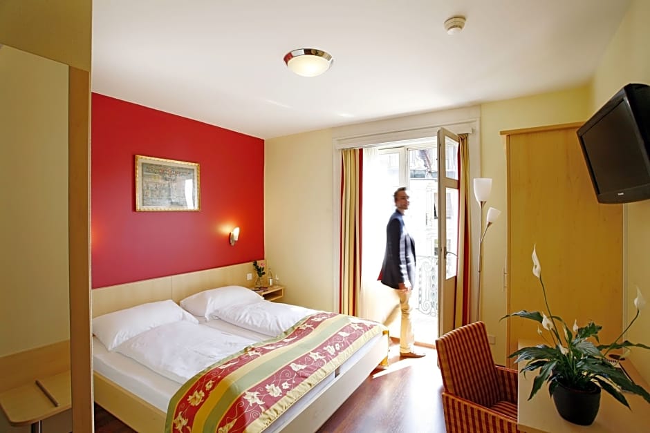 Hotel De La Paix Lucerne Switzerland Rates From Chf105
