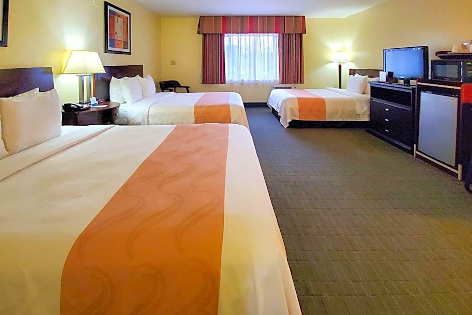 Quality Inn & Suites Anaheim At The Park