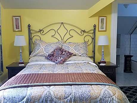 apartment-ensuite-standard-whole house rental