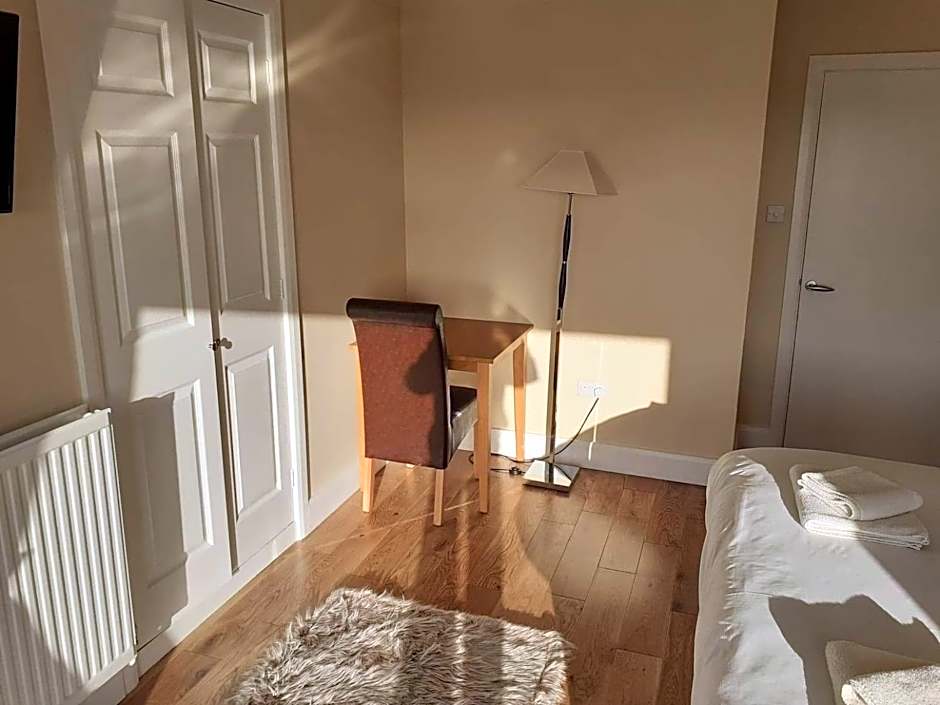 The Bear Inn and Burwash Motel