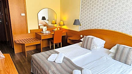Deluxe Double Room with Balcony