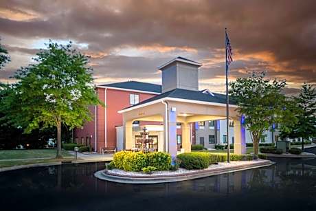 Holiday Inn Express Clayton Southeast Raleigh by IHG