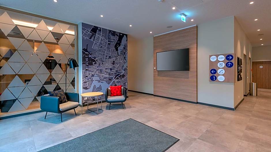 Holiday Inn Express And Suites Potsdam By IHG