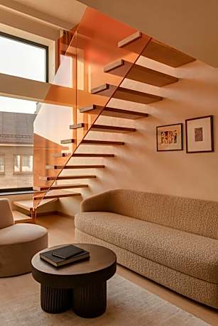 Large Suite