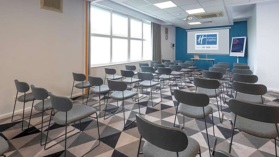 Holiday Inn Express Burton on Trent By IHG