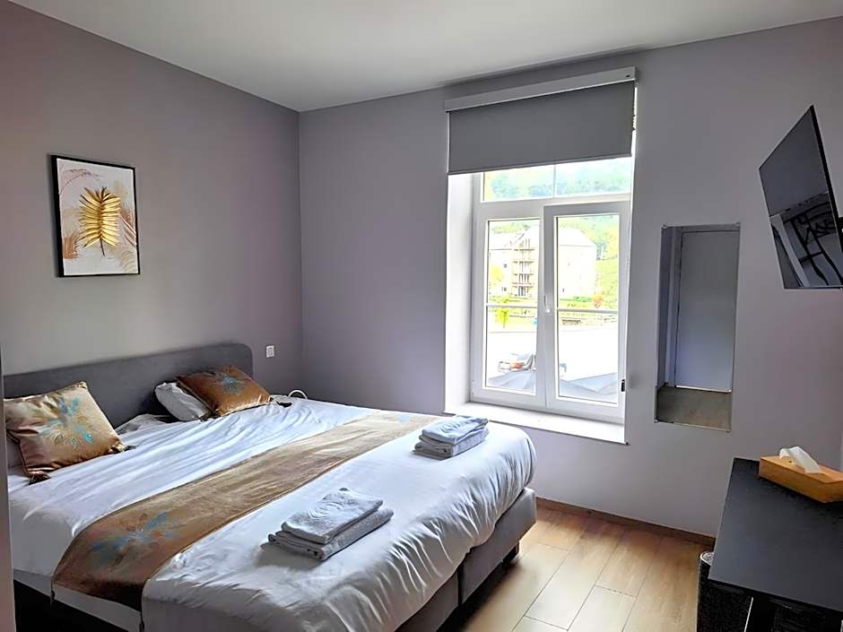 Royal Hotel-Restaurant Bonhomme