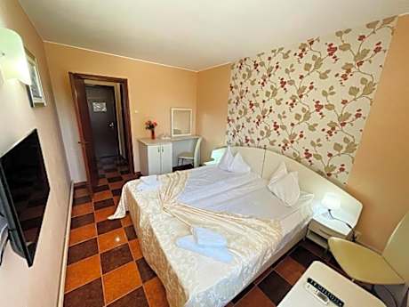 Standard Double/Twin Room