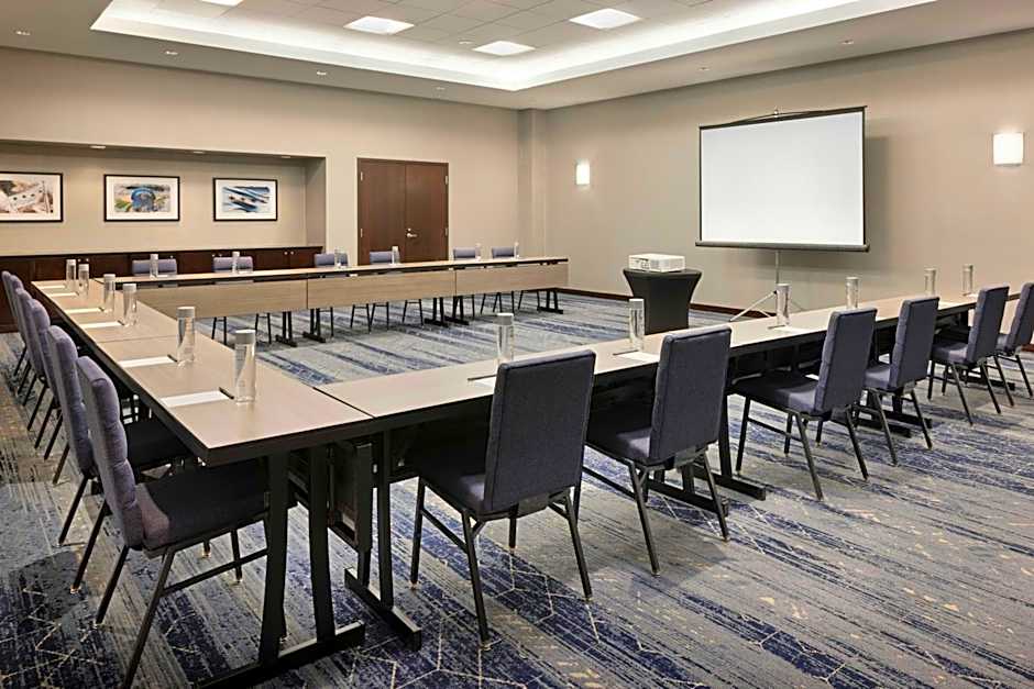 Courtyard by Marriott Chicago Downtown/Magnificent Mile