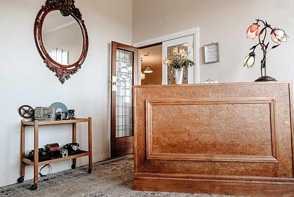 Hokitika Pioneer Hotel