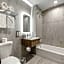 Holiday Inn Express And Suites Bronx NYC By IHG
