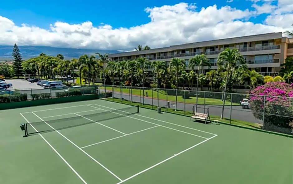 Walk to Beach from this Renovated Studio with King Bed and Resort-Level Amenities