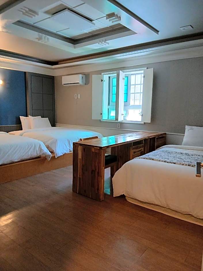 Hiddenhill Bulkuksa Hotel