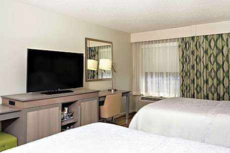 Room with Two Queen Beds - Non-Smoking