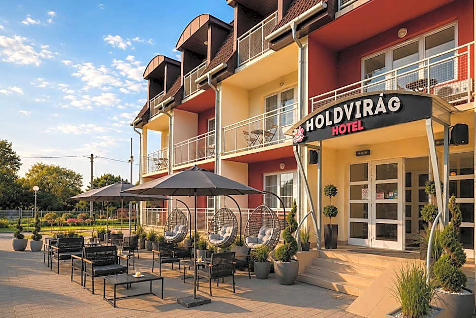 Holdvirág Hotel