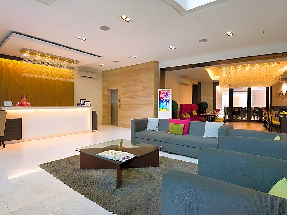 Lenox Hotel