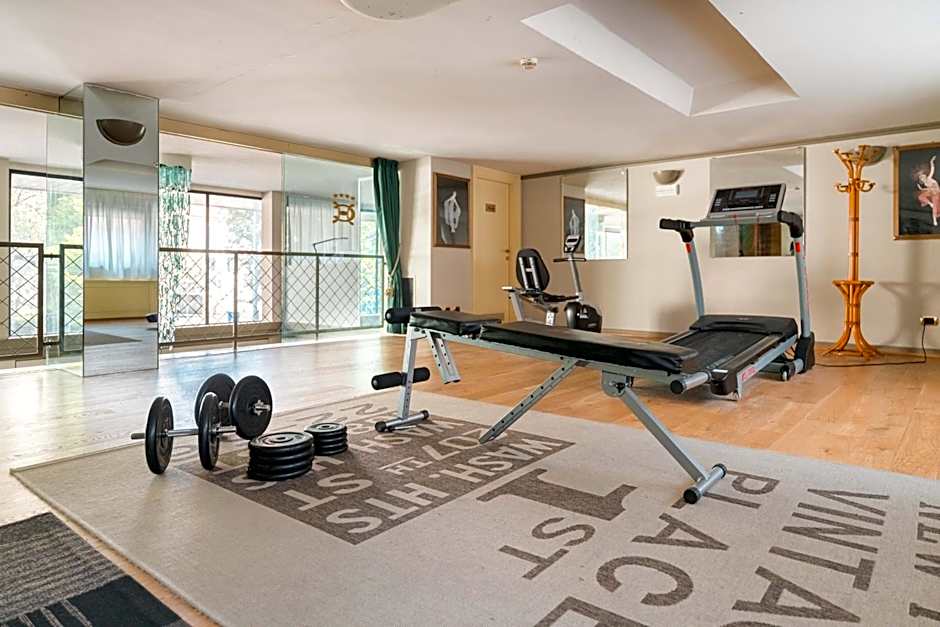 Crystal Hotel Varese