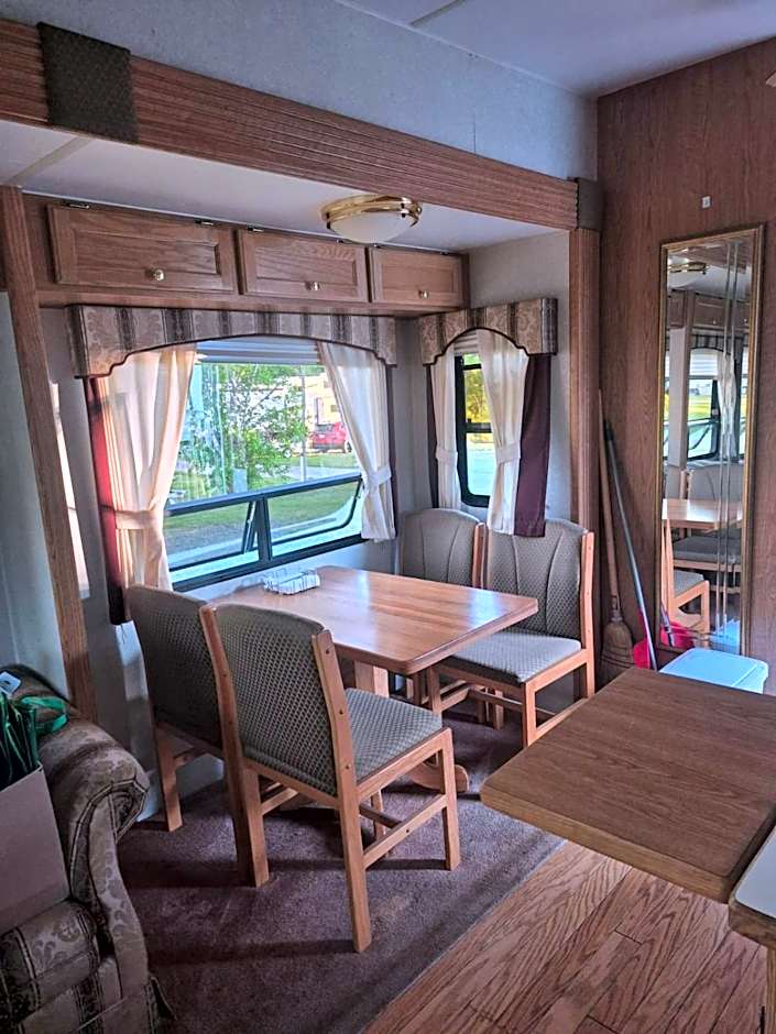 Orchard Queen Motel & Rv Park