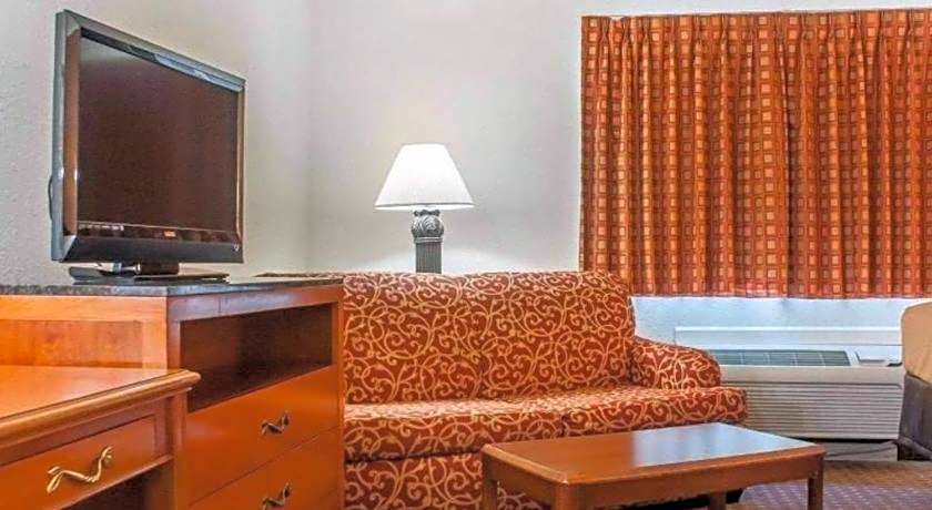 Econo Lodge Cuba I-86
