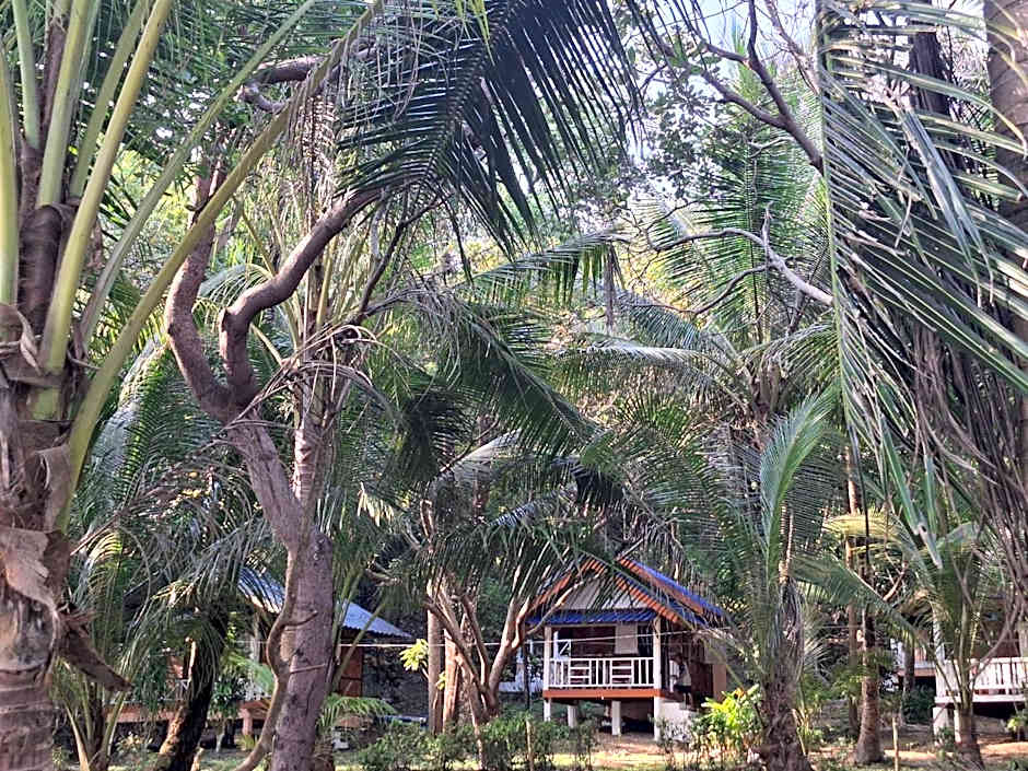 Baan Suan Kayoo 1 Long beach Aow Yai