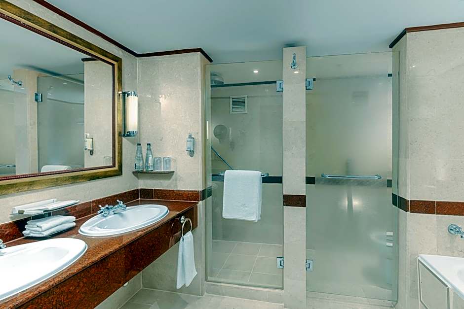 Kampala Serena Hotel