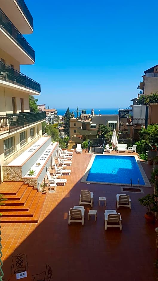 Hotel Soleado