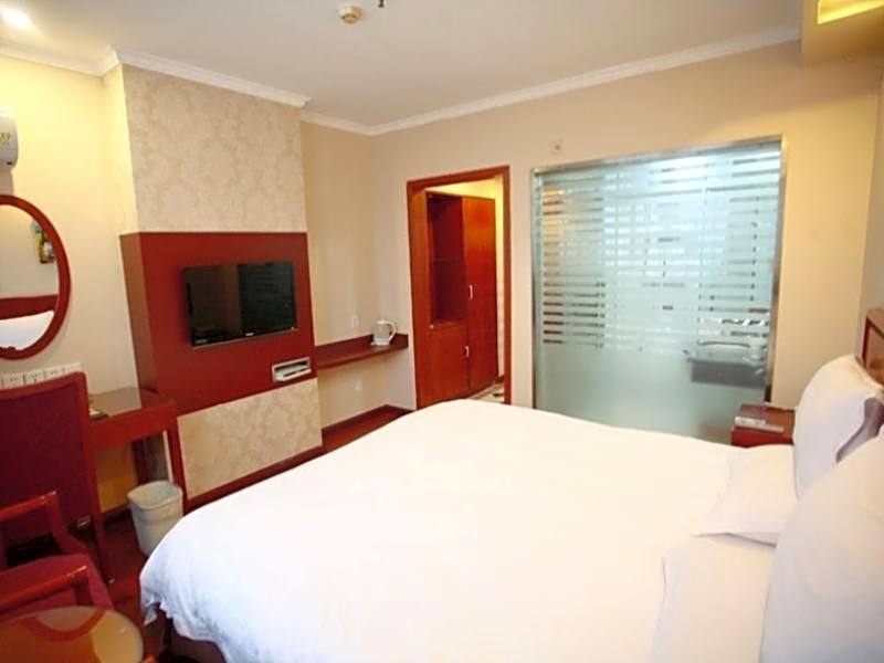 GreenTree Inn Jiangsu Huaian Chuzhou Avenue Business Hotel