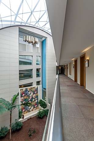 Standard Double or Twin Room with Garden View