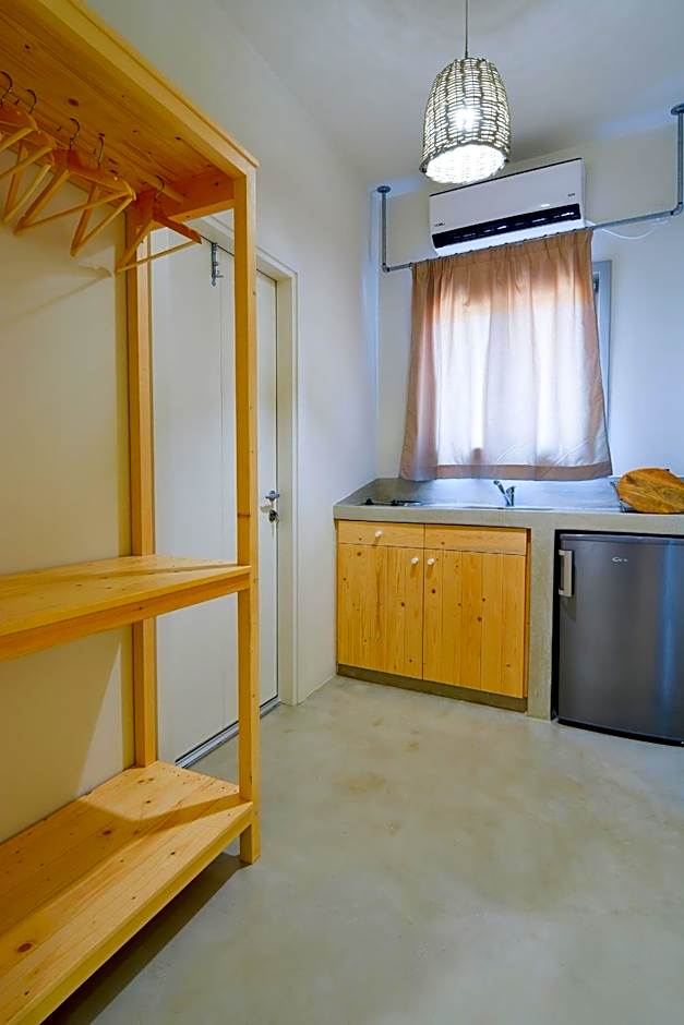 Rooster Guesthouse Rooms