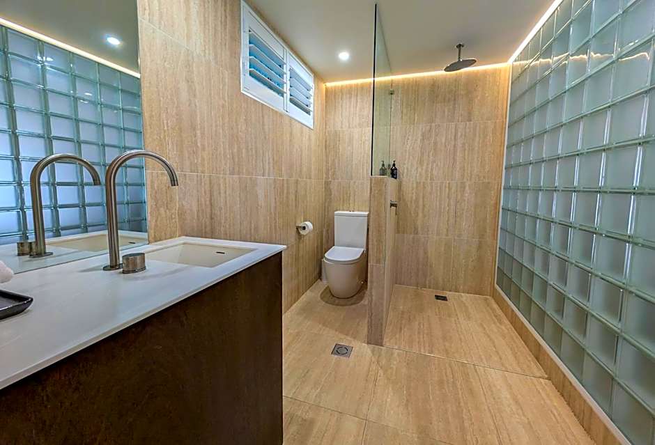 Noosa Parade Holiday Inn