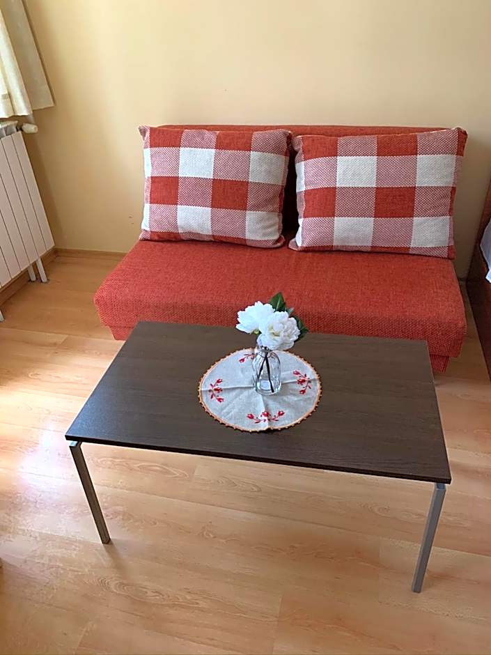 Studios-Villa Park SV