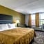 La Casa Inn & Suites-Middleboro