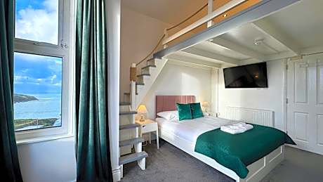 Family Room with Sea View