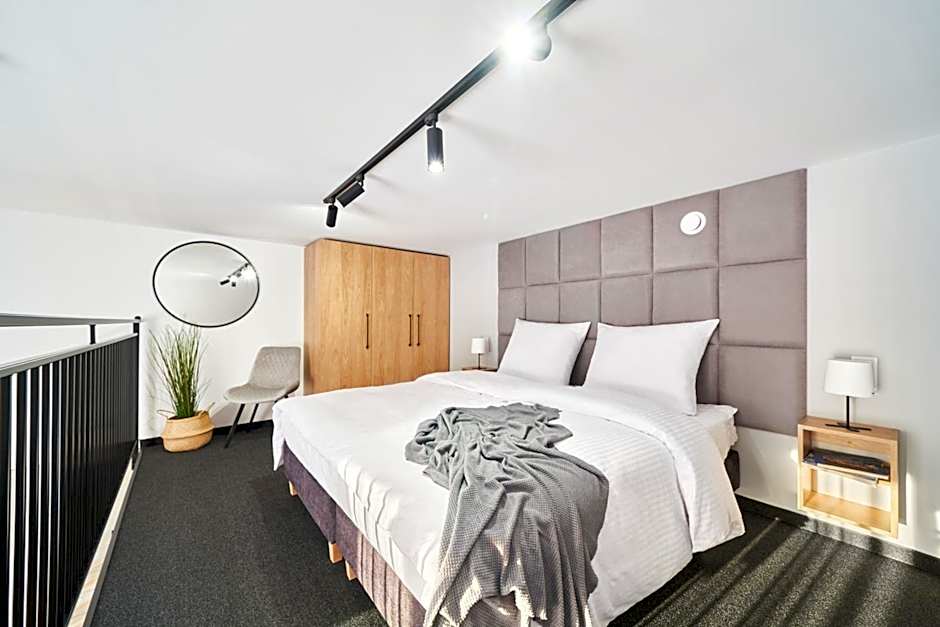 Na Fursie Apartments & Rooms