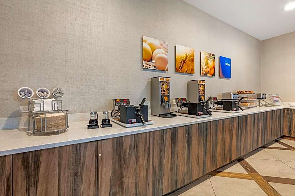 Comfort Inn & Suites Miami International Airport