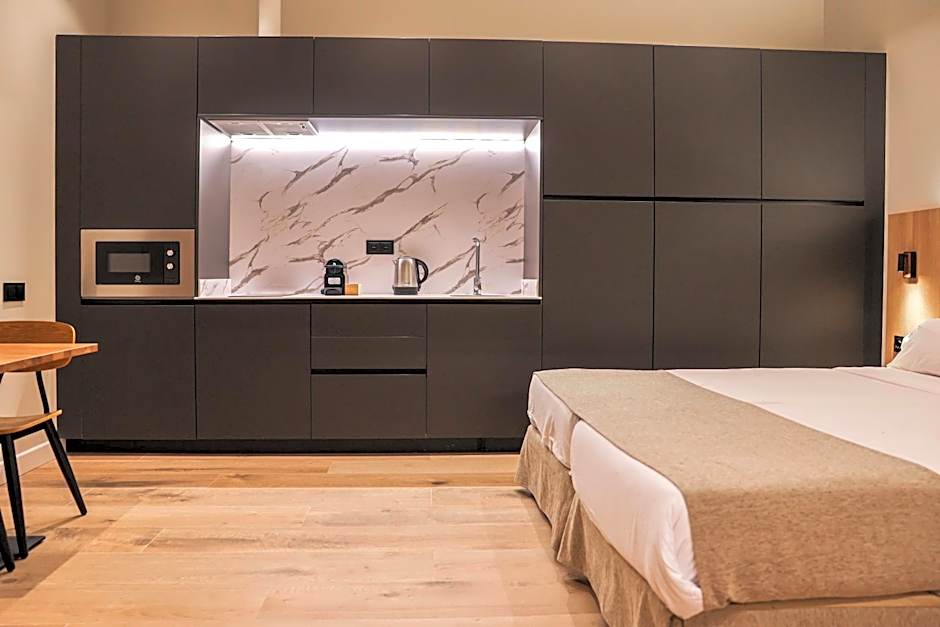 Aerohotel Barcelona Airport 24h