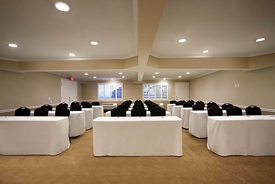 Infinity Inn & Suites