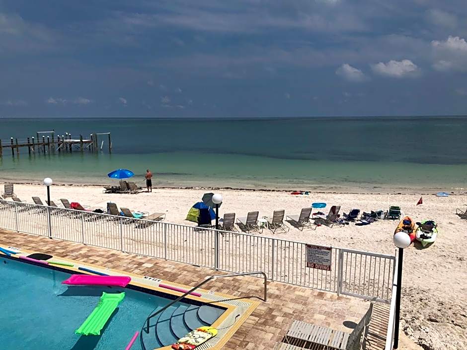 Coco Plum Beach & Tennis Club & Marina