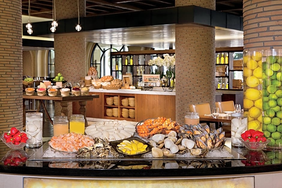 The Ritz-Carlton Abu Dhabi - Grand Canal