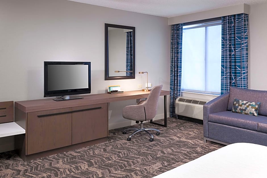 Photo 1 of 4 of Premium 2 Queen Beds