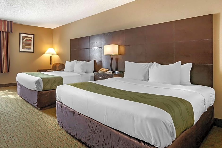Quality Inn & Suites Escanaba North