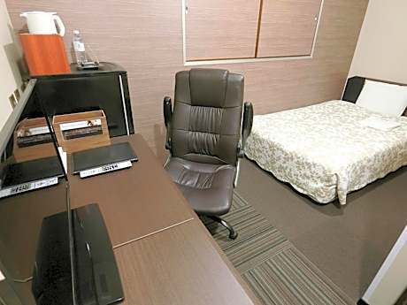 Single Room - Smoking