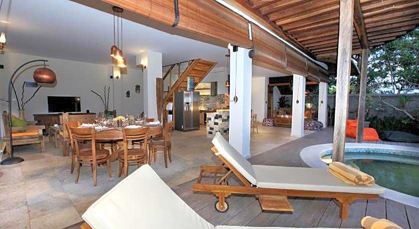 Breezy Point Villas
