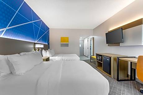 Queen Room with Two Queen Beds - Non-Smoking